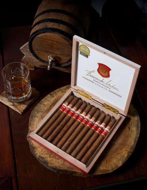 LA AURORA FERNANDO LEON  FAMILY RESERVE LEGACY