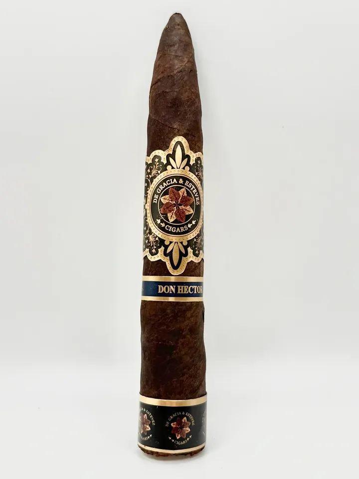 DON HECTOR  TORPEDO OSCURO BY DE GRACIA & ESTEVEZ