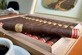 SOBREMESA SOLITA RED CORONA BOX OF 13 ONLINE SPECIAL