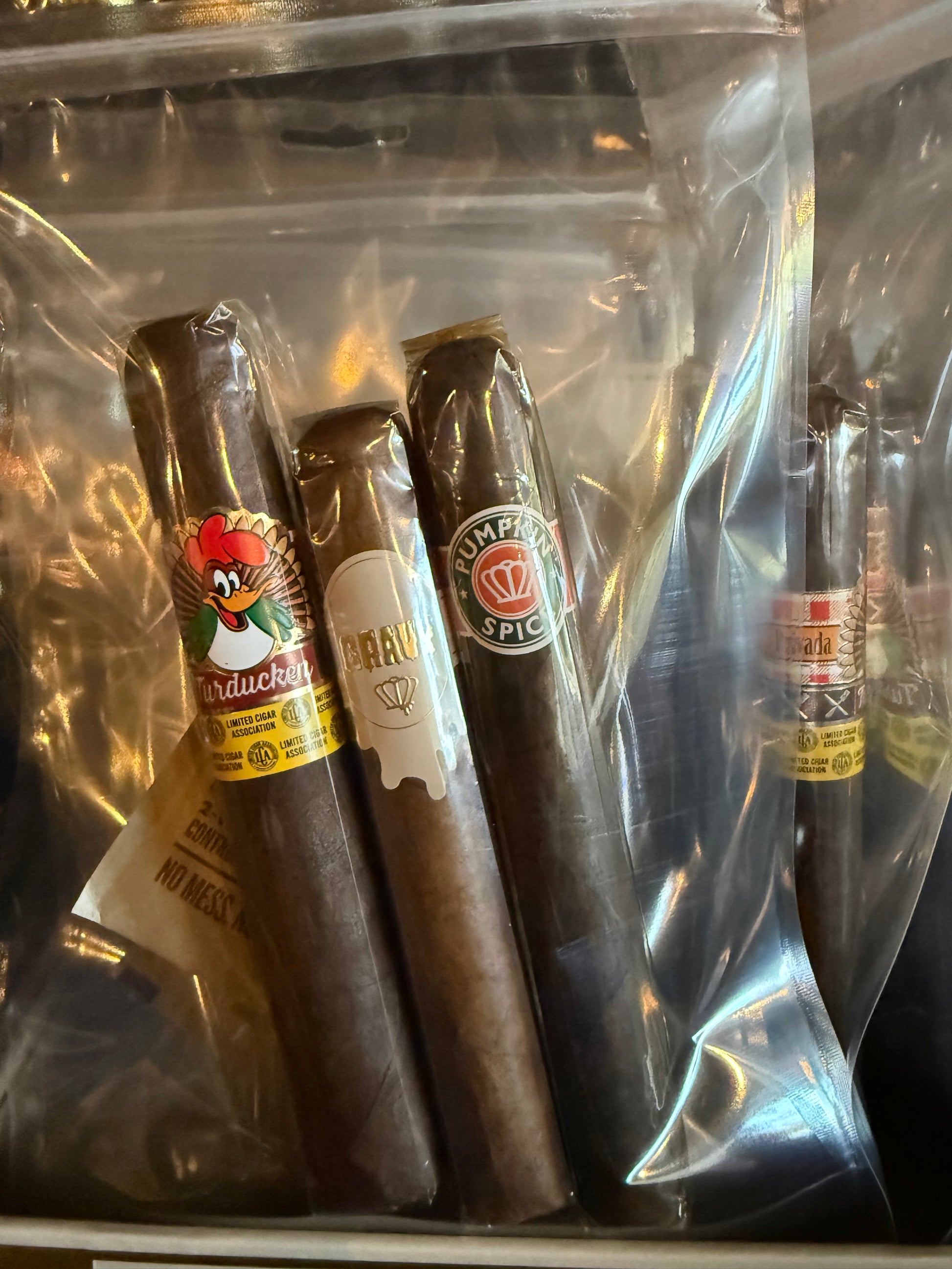 Season of Thanks Cigar pack