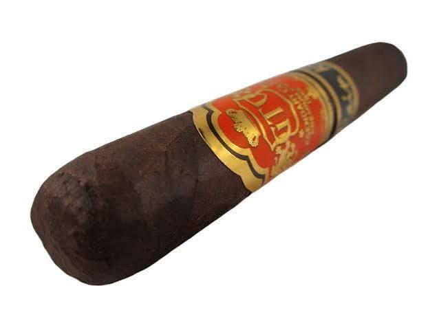 GTO PAIN KILLER MADURO DOBLE CORONA