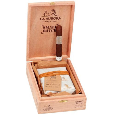 La Aurora Small Batch Lot No. 007 -Robusto
