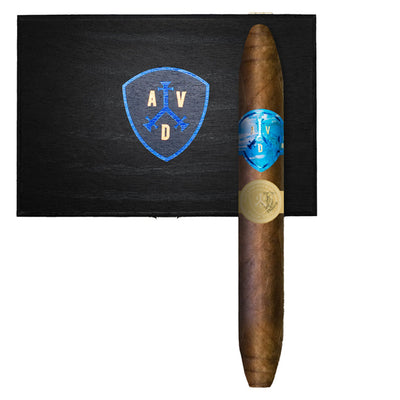 Adventura Blue Eyed Jack’s Revenge Maduro “High Tide” Diadema 6½ × 50
