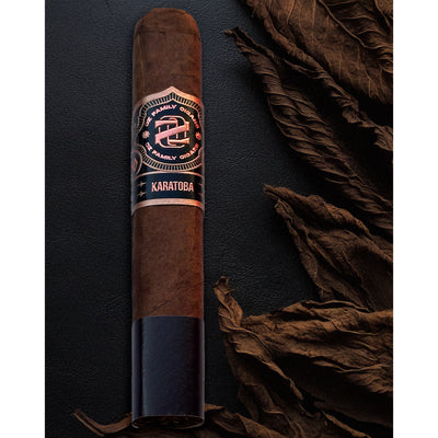 CROWNED HEADS Oz Family Cigar Karatoba Toro, 6 1/2 x 50