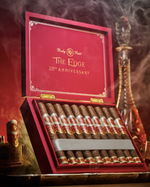 Rocky Patel The Edge 20th Anniversary Toro 6x52
