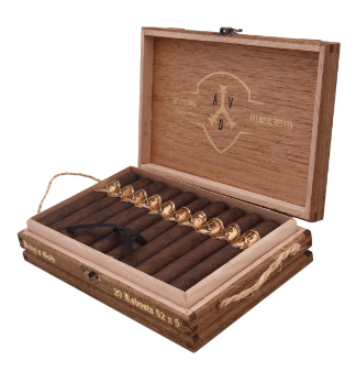 ADVentura The Royal Return King's Gold Robusto 5x52
