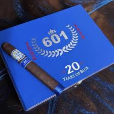 601 BLUE MADURO 20TH ANNIVERSARY OVAL