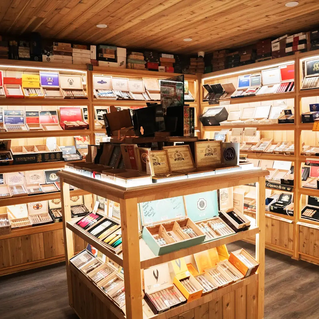 Cigar Lounge and Cigar Shop in Sunrise FL - The Burnt Leaf Lounge